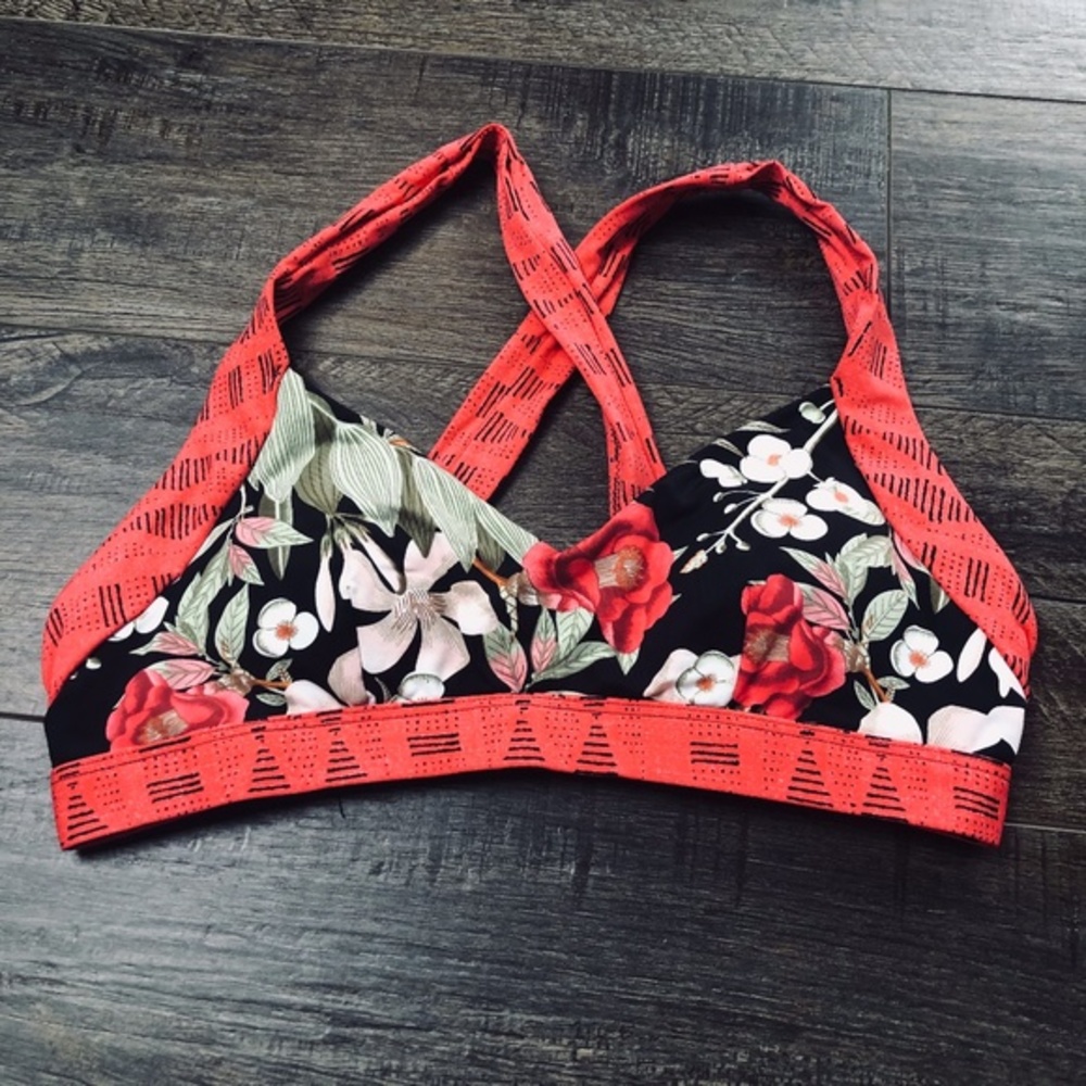 Skye Floral Red Bikini Top Swim Suit ((size Small))